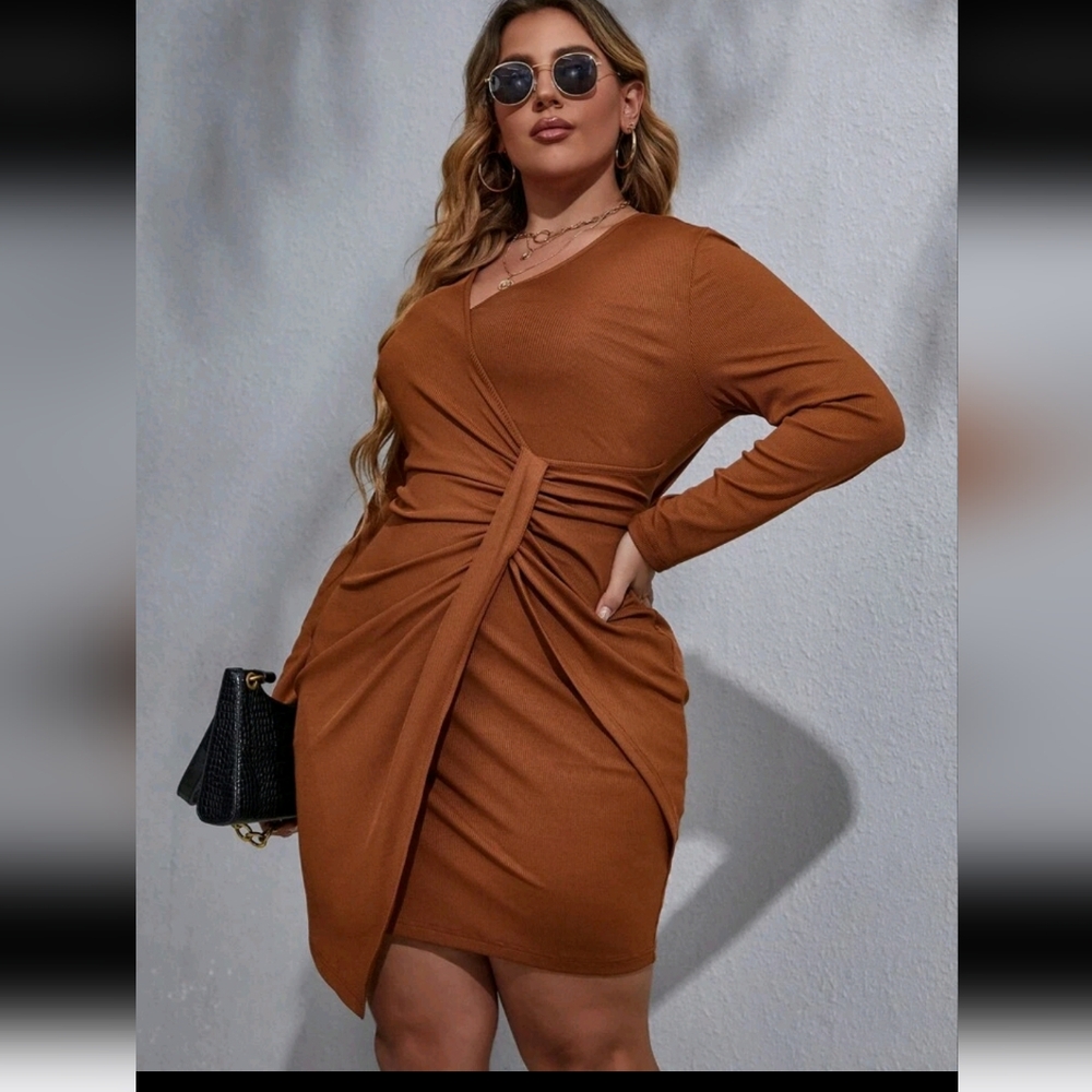 Plus 16( 2xl) Ruched dress